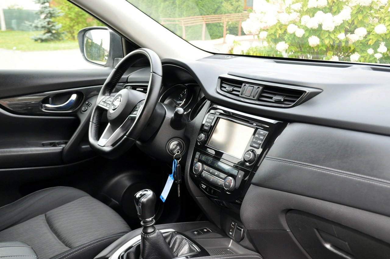 Nissan X-Trail - Zdjęcie 17