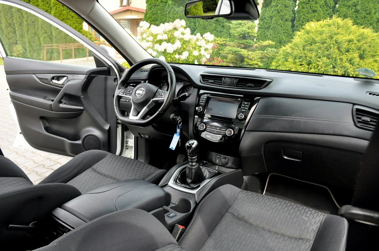 Nissan X-Trail - Zdjęcie 24