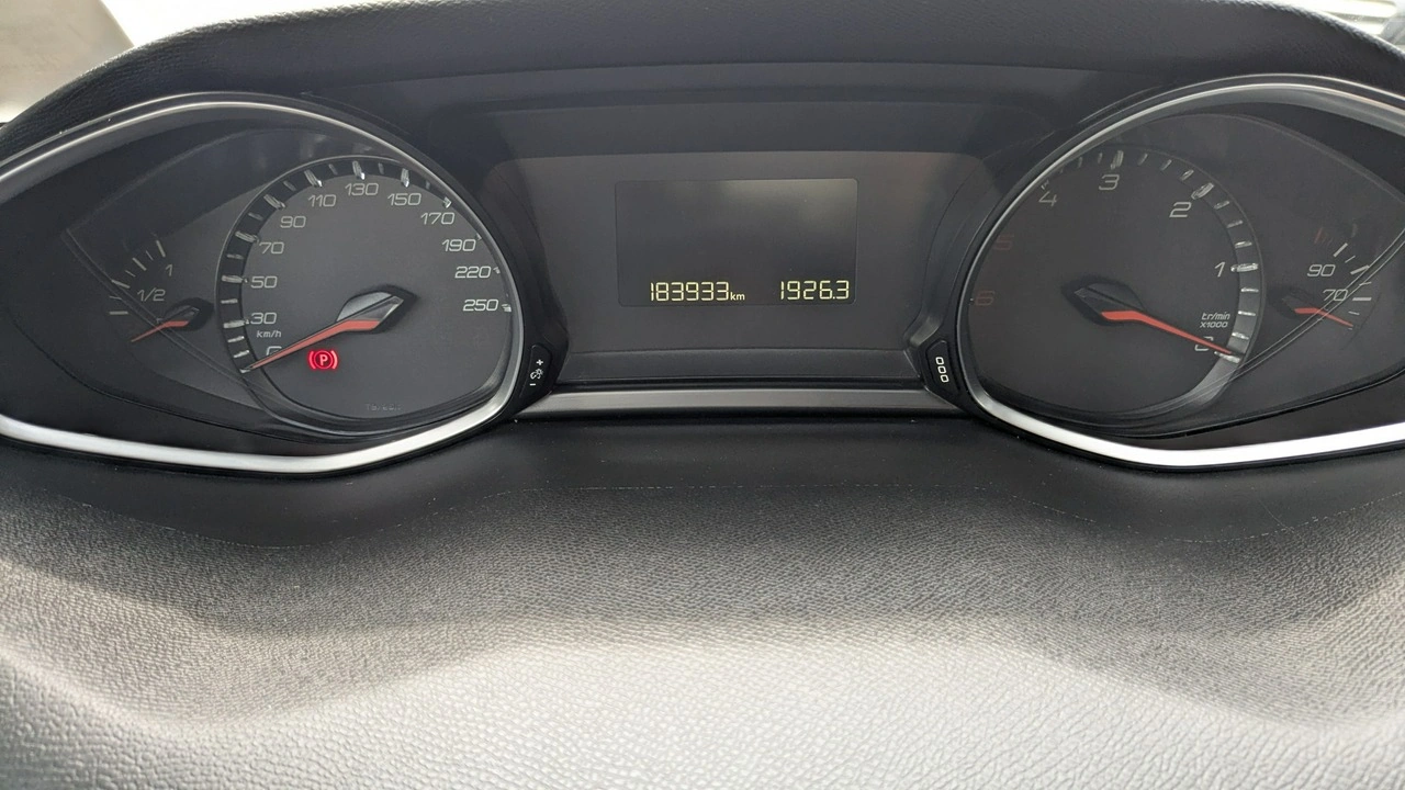 Peugeot 308 SW - Zdjęcie 23