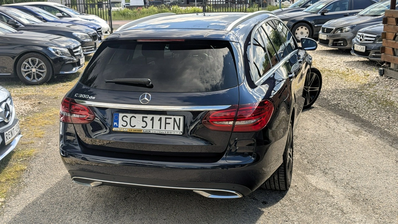 Mercedes C 300 - Zdjęcie 11