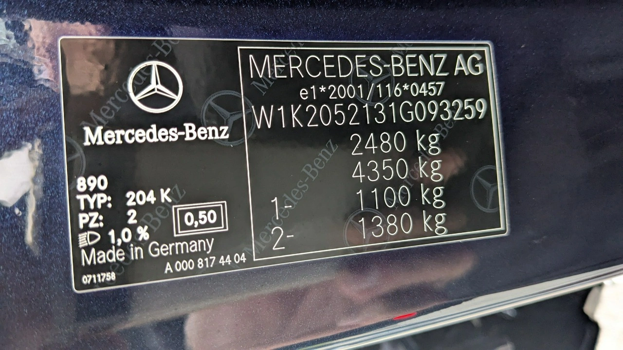 Mercedes C 300 - Zdjęcie 24