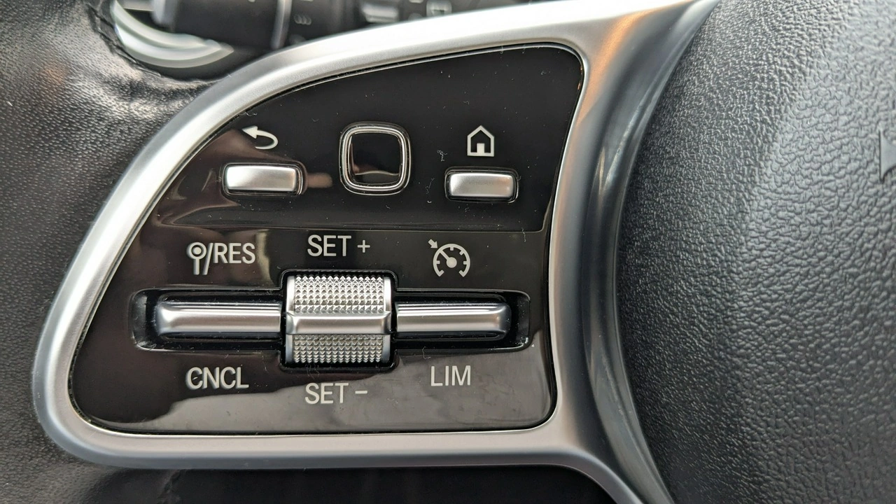 Mercedes C 300 - Zdjęcie 27