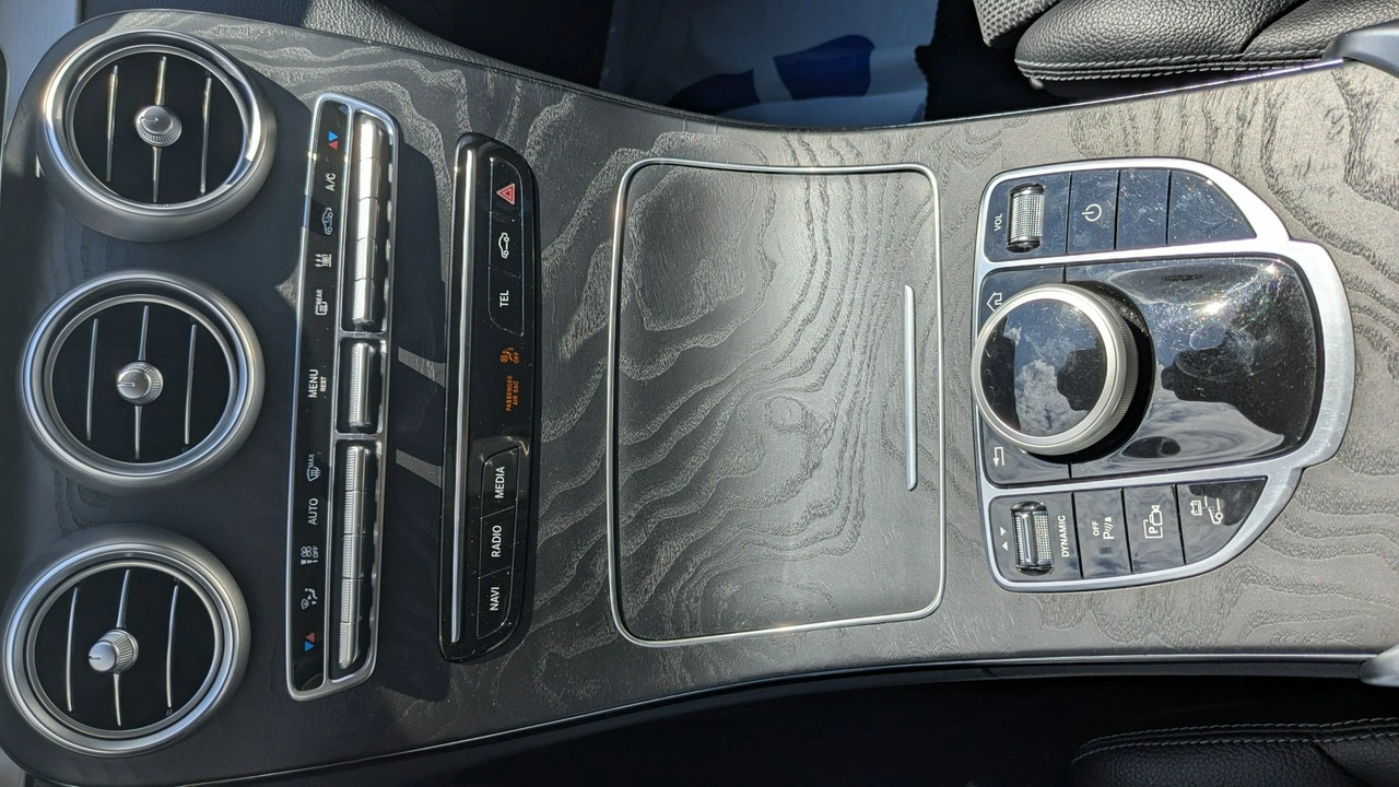 Mercedes C 300 - Zdjęcie 31