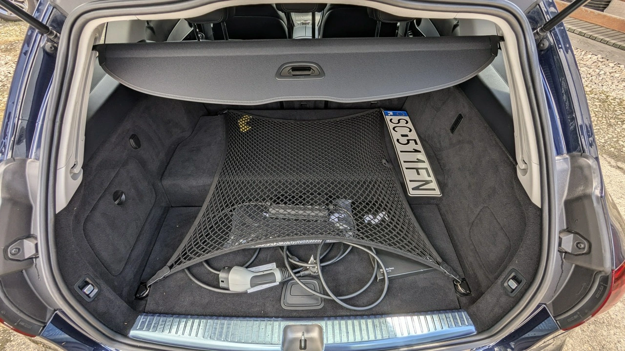 Mercedes C 300 - Zdjęcie 33