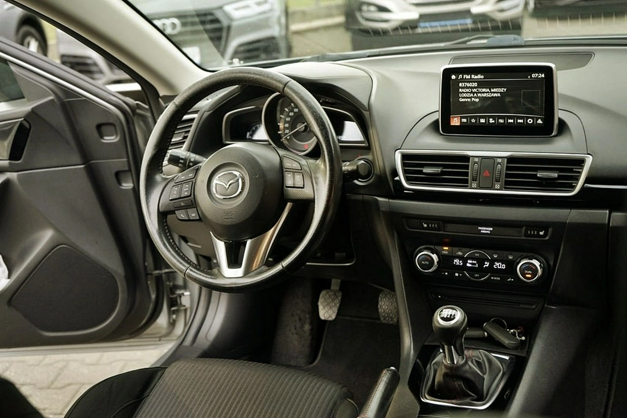 Mazda 3 - Zdjęcie 18