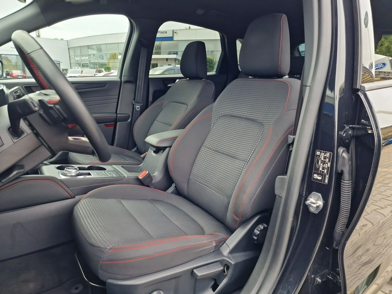 Ford Kuga - Zdjęcie 18