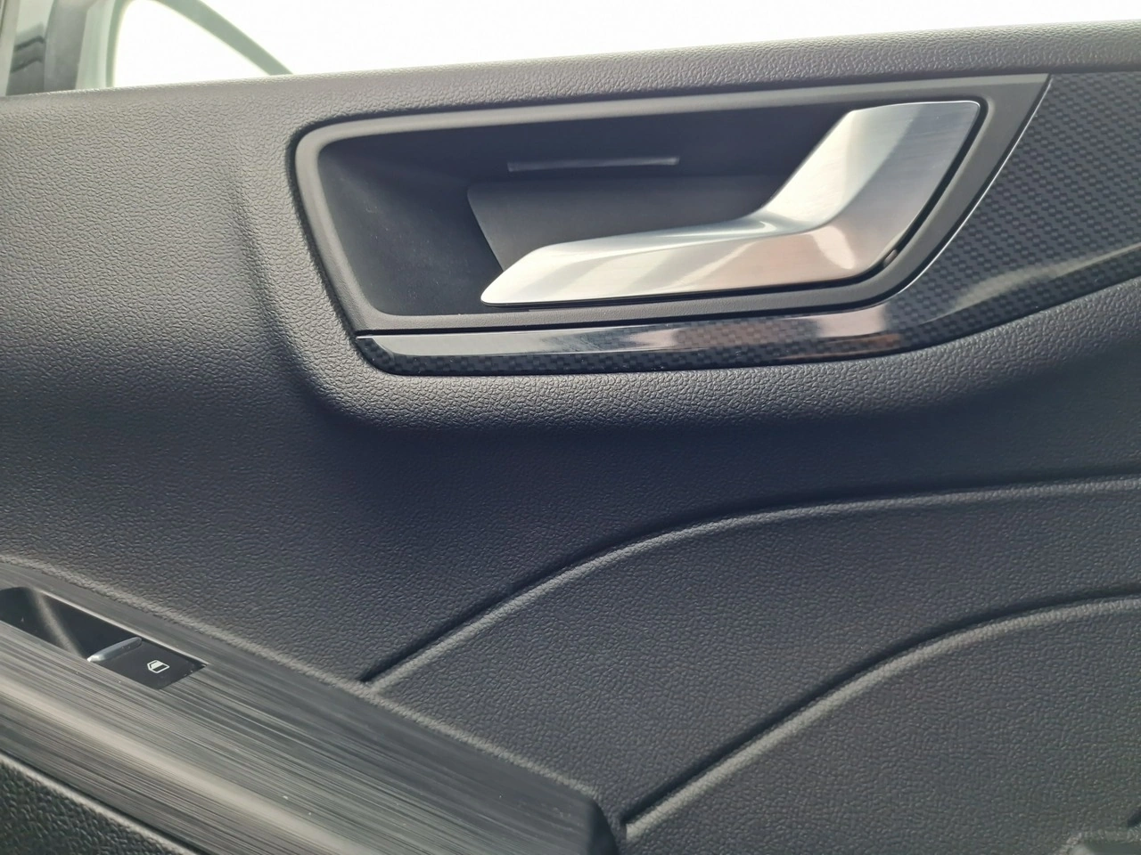 Ford Kuga - Zdjęcie 37