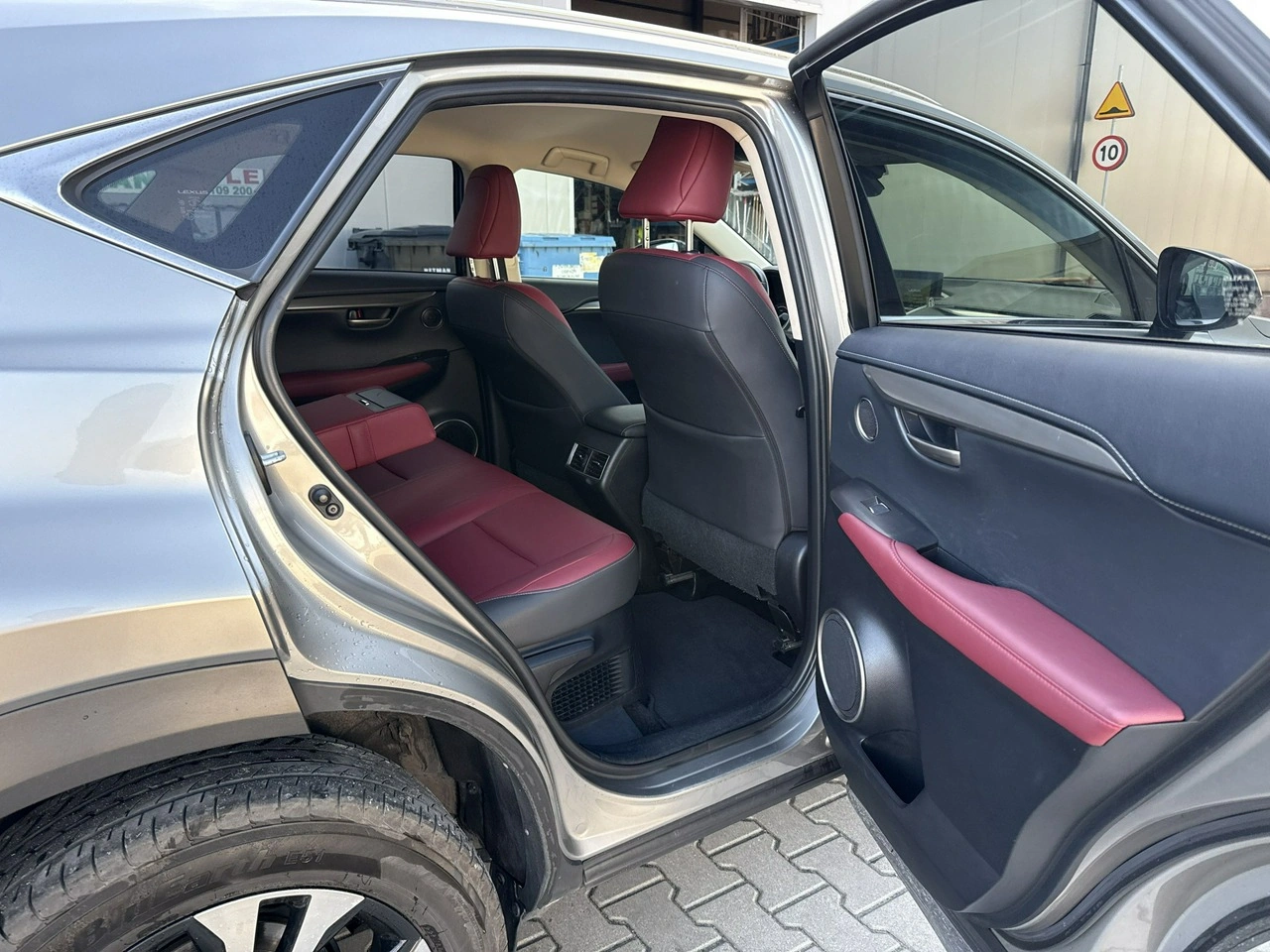 Lexus NX - Zdjęcie 17