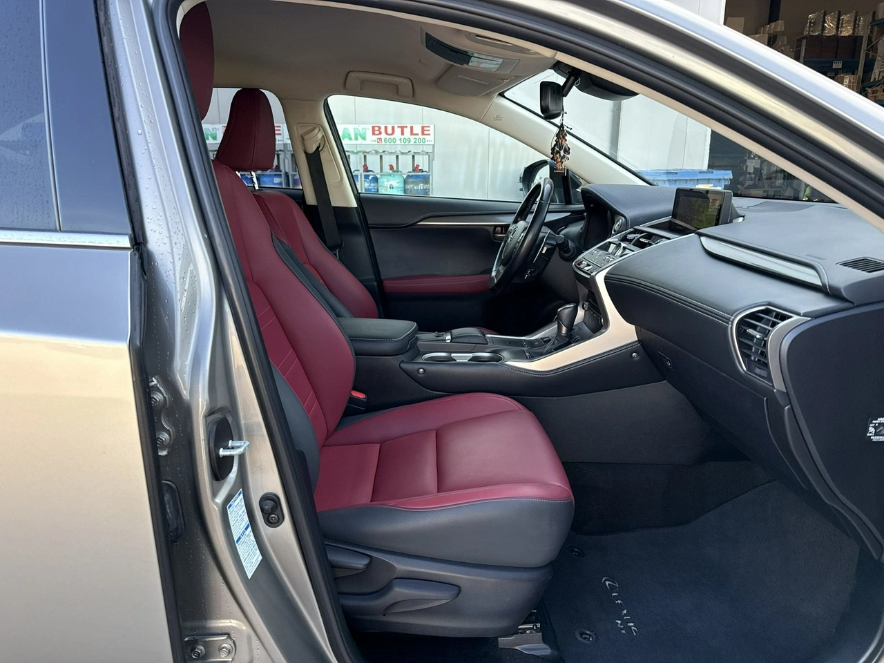 Lexus NX - Zdjęcie 20