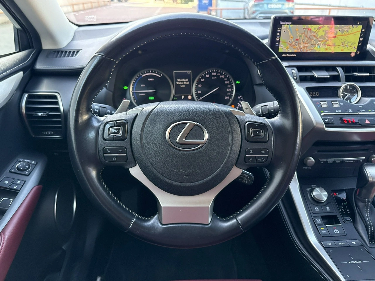 Lexus NX - Zdjęcie 25