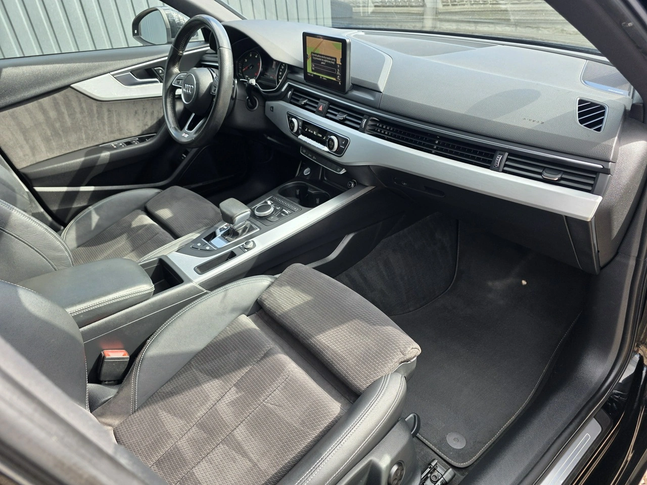 Audi A4 - Zdjęcie 22