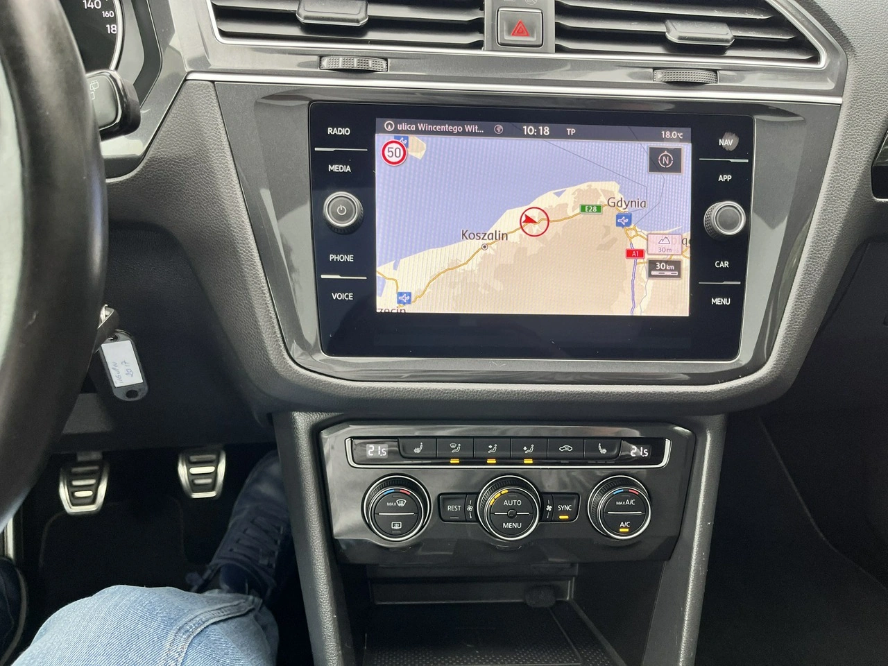 Volkswagen Tiguan - Zdjęcie 9