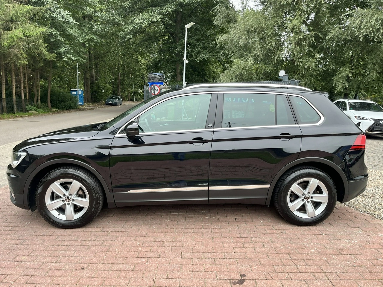 Volkswagen Tiguan - Zdjęcie 1
