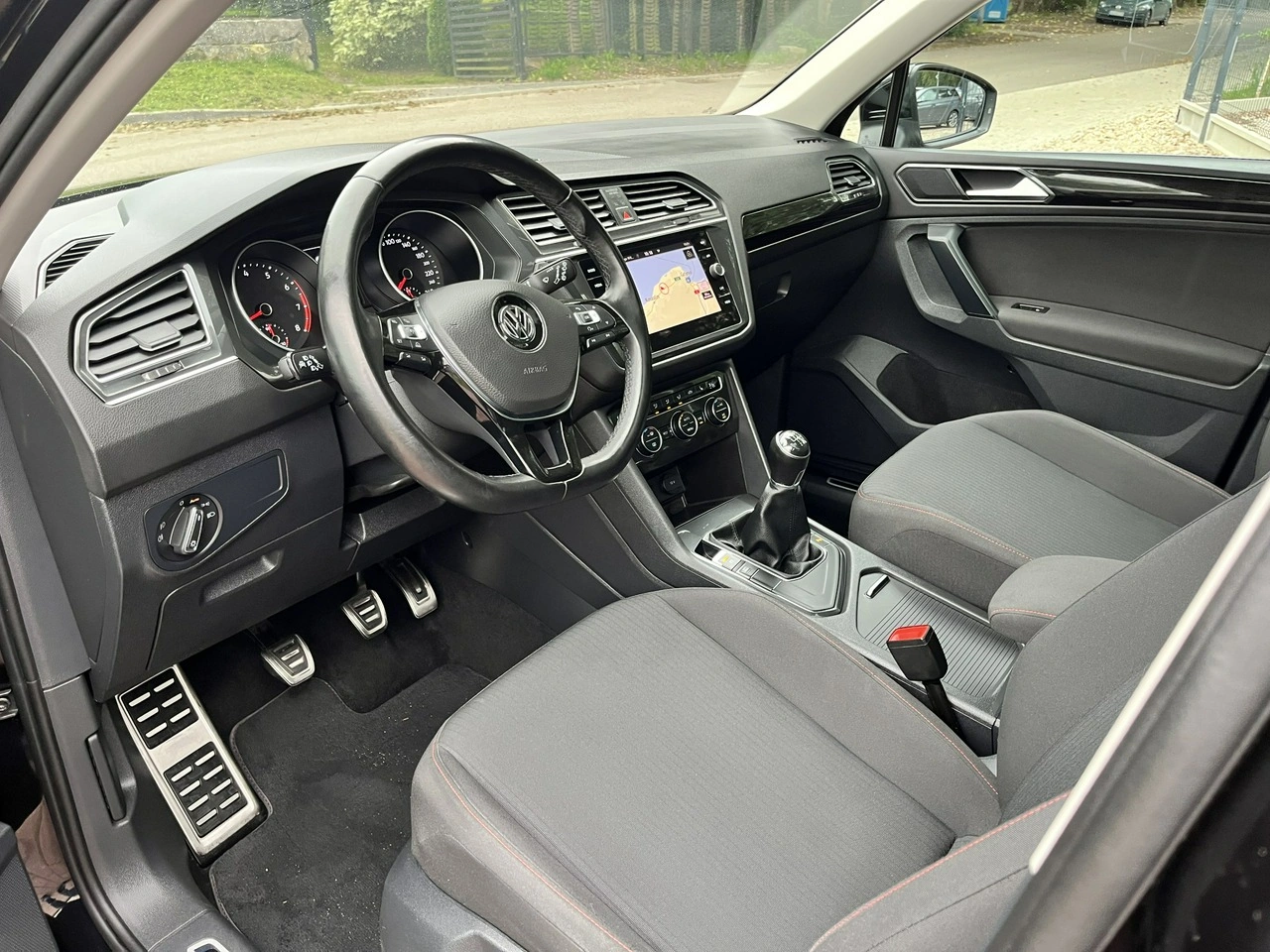 Volkswagen Tiguan - Zdjęcie 6