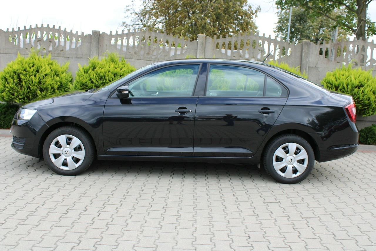 Skoda RAPID - Zdjęcie 10