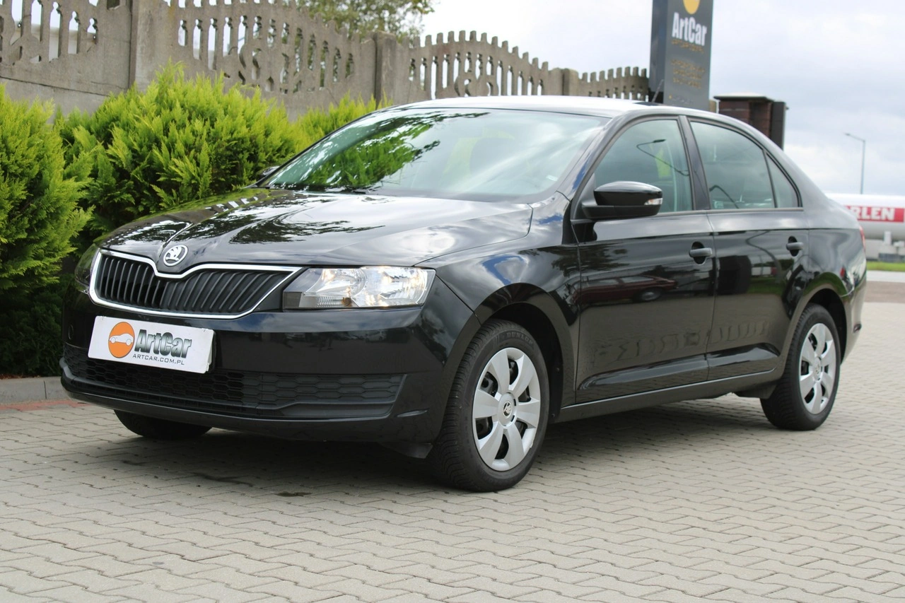 Skoda RAPID - Zdjęcie 12