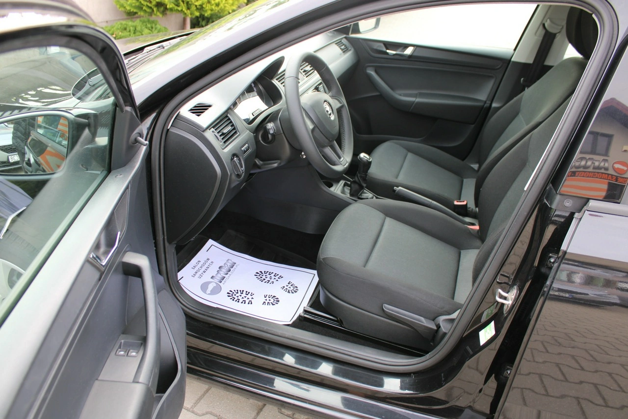 Skoda RAPID - Zdjęcie 19