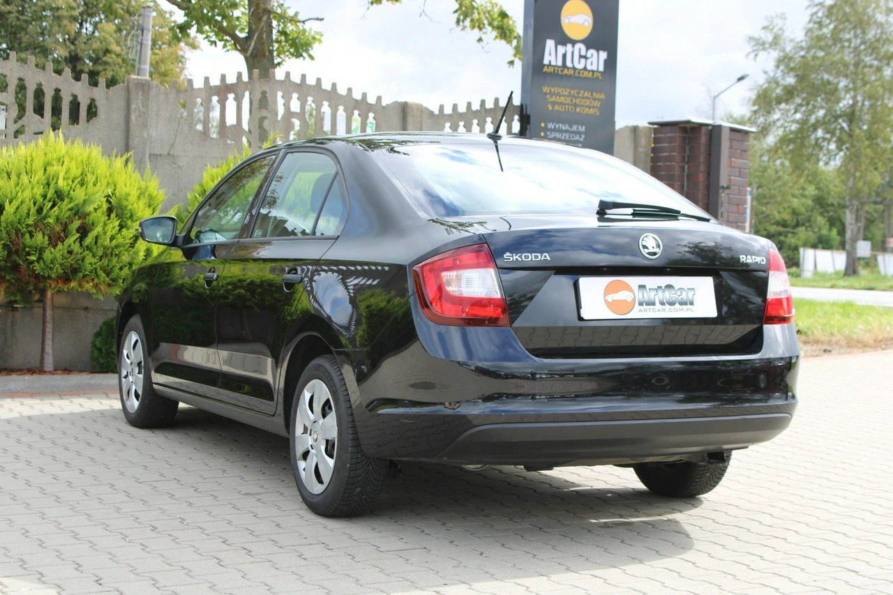 Skoda RAPID - Zdjęcie 40