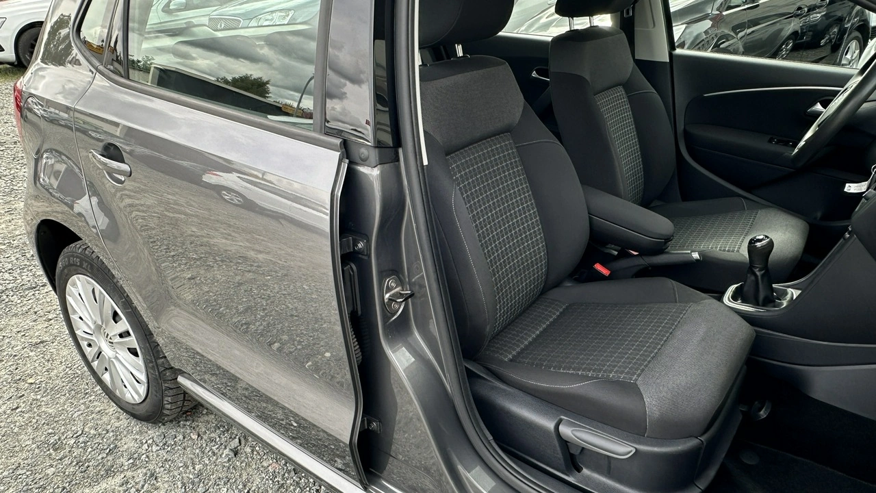 Volkswagen Polo - Zdjęcie 14