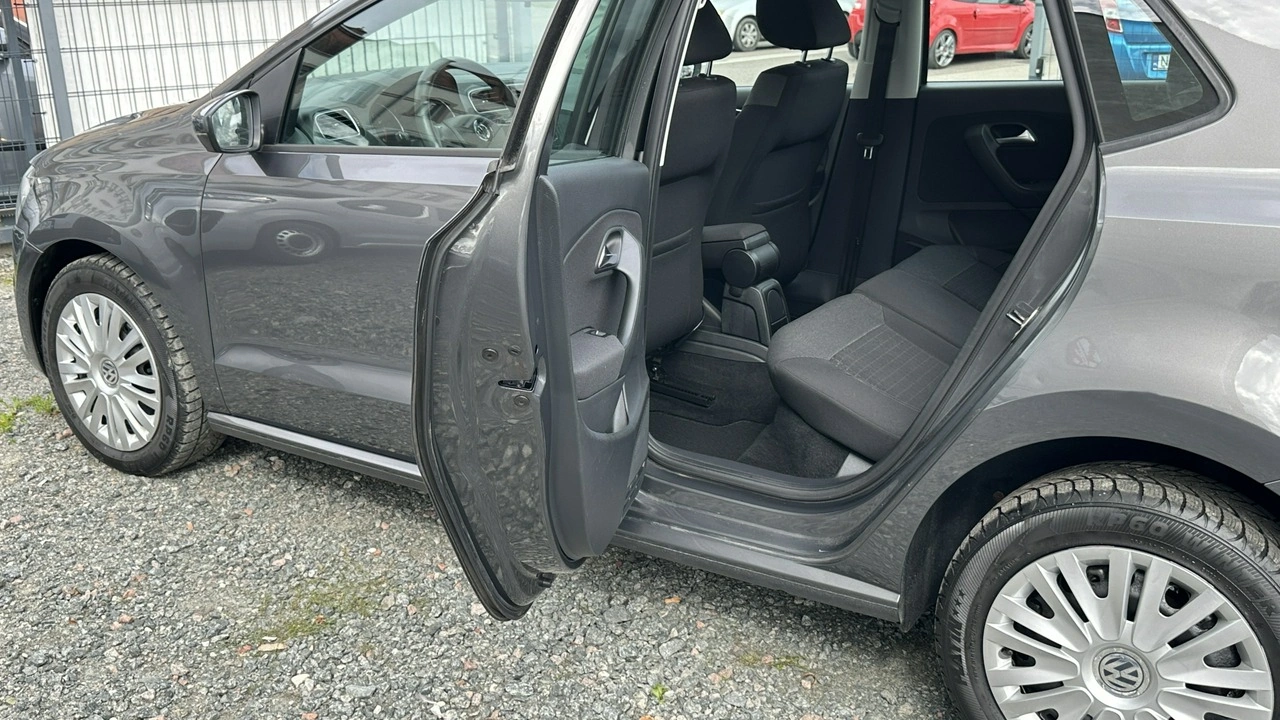 Volkswagen Polo - Zdjęcie 19