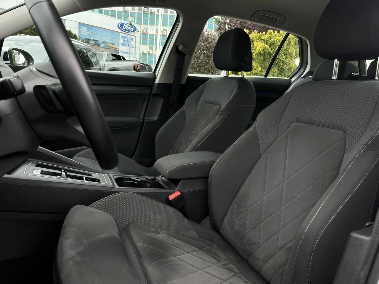 Volkswagen Golf - Zdjęcie 14