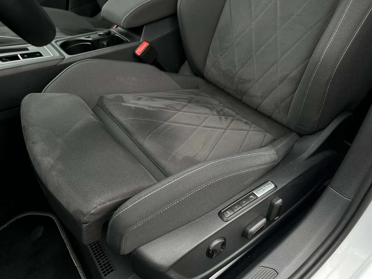 Volkswagen Golf - Zdjęcie 15