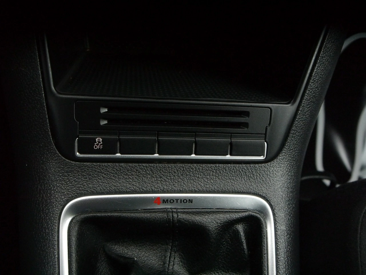 Volkswagen Tiguan - Zdjęcie 23
