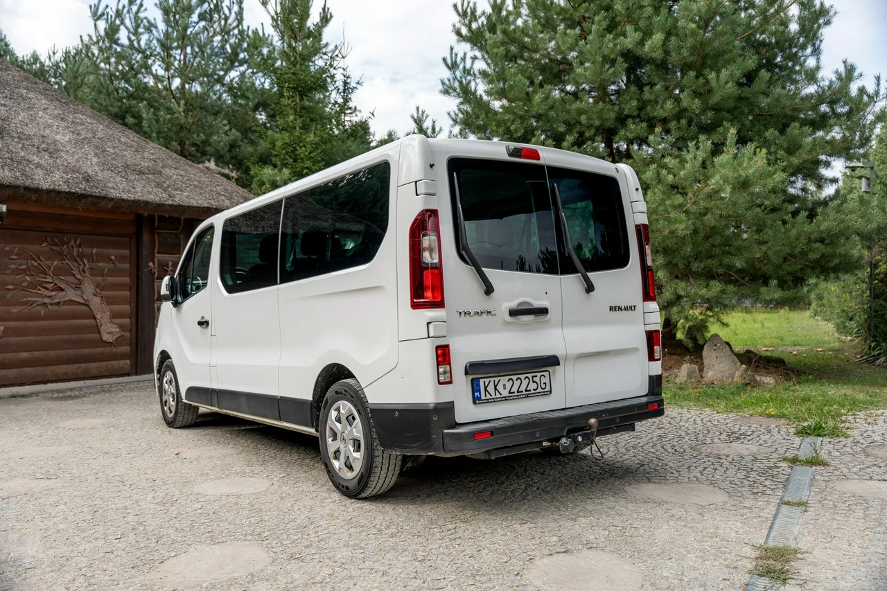 Renault Trafic - Zdjęcie 10