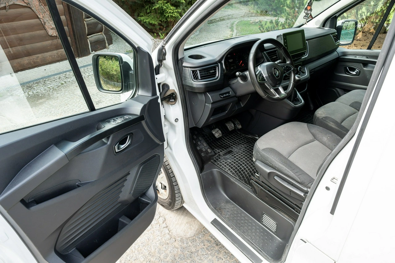 Renault Trafic - Zdjęcie 32