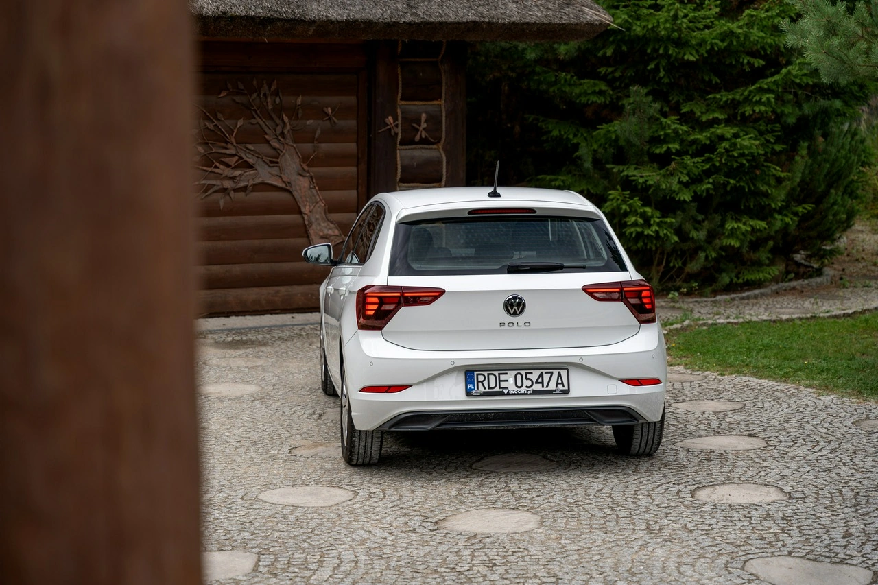 Volkswagen Polo - Zdjęcie 14