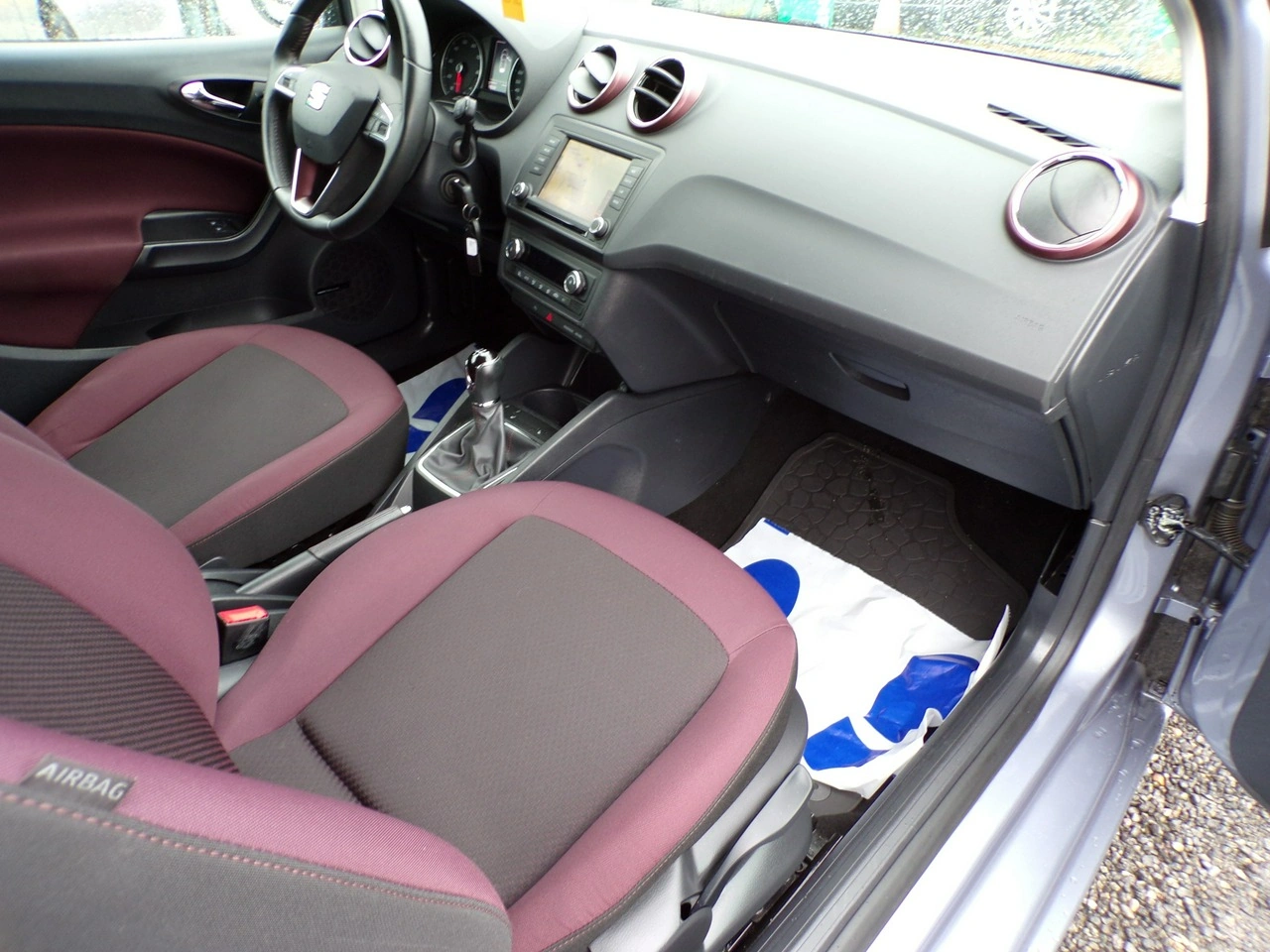 Seat Ibiza - Zdjęcie 17
