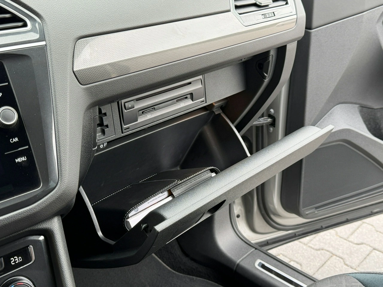 Volkswagen Tiguan - Zdjęcie 19