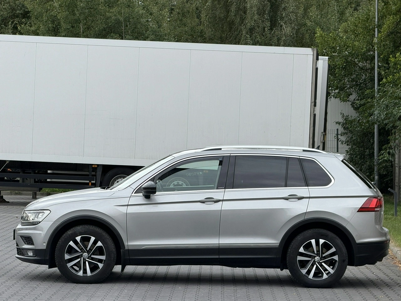 Volkswagen Tiguan - Zdjęcie 28