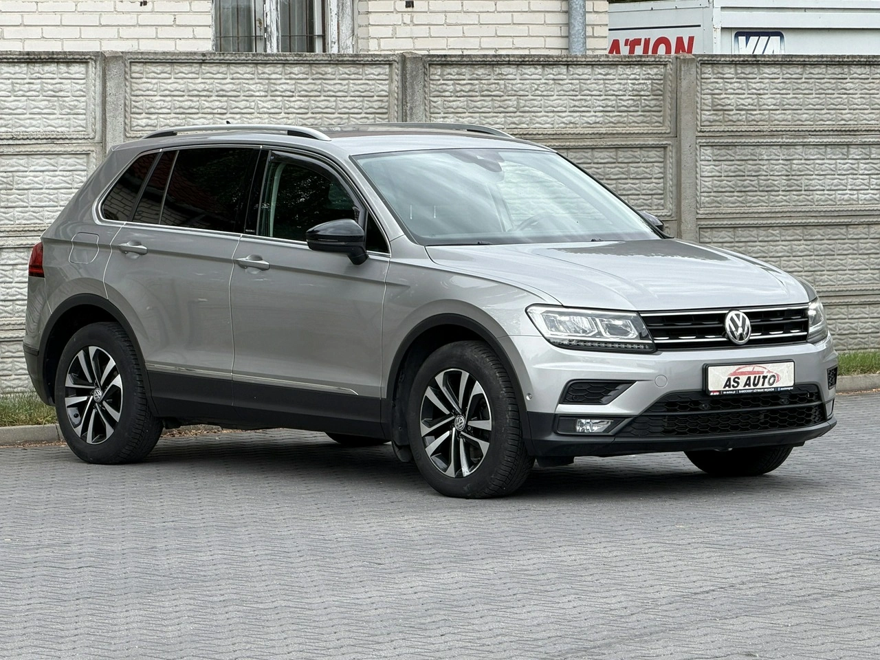 Volkswagen Tiguan - Zdjęcie 36