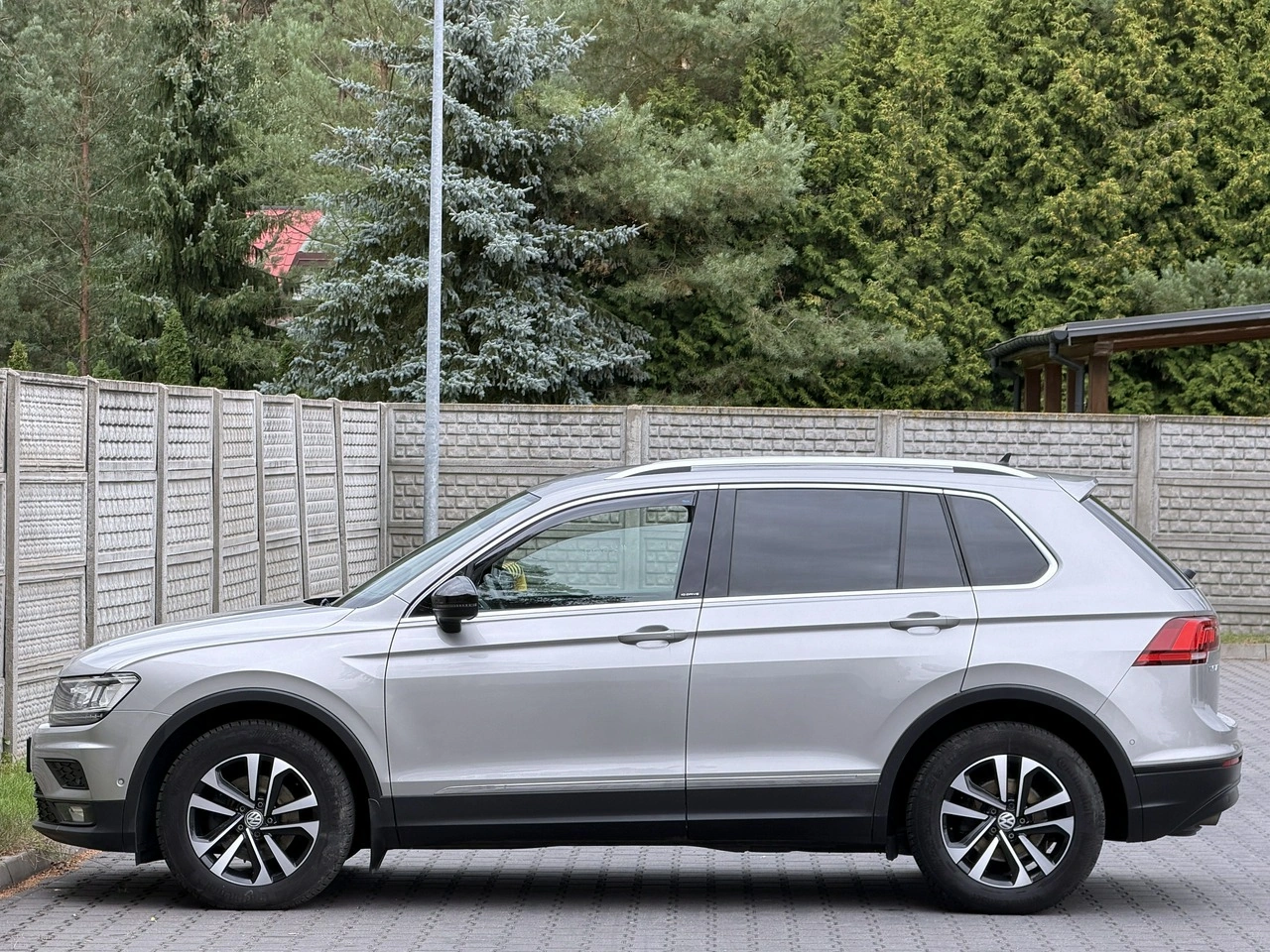 Volkswagen Tiguan - Zdjęcie 39