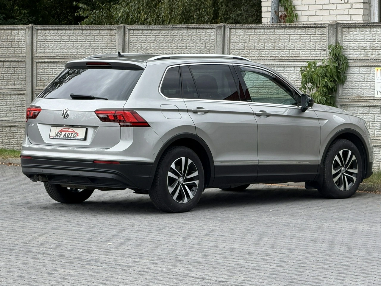 Volkswagen Tiguan - Zdjęcie 48