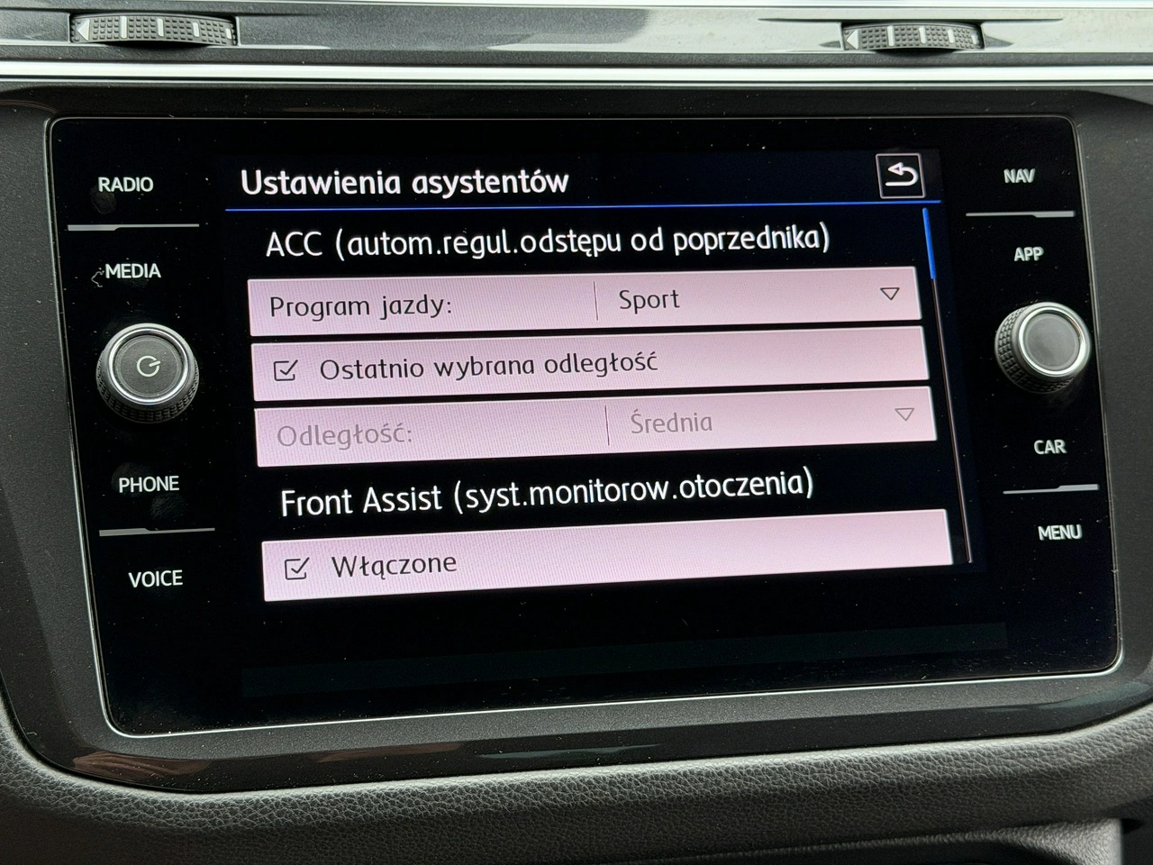 Volkswagen Tiguan - Zdjęcie 58