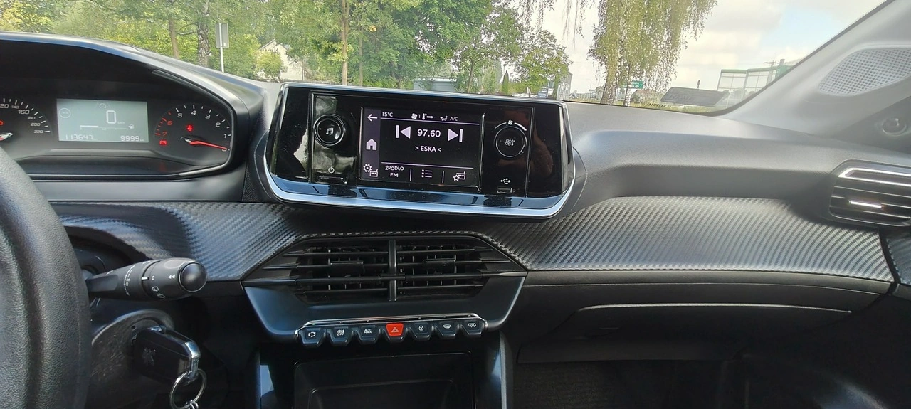 Peugeot 208 - Zdjęcie 9