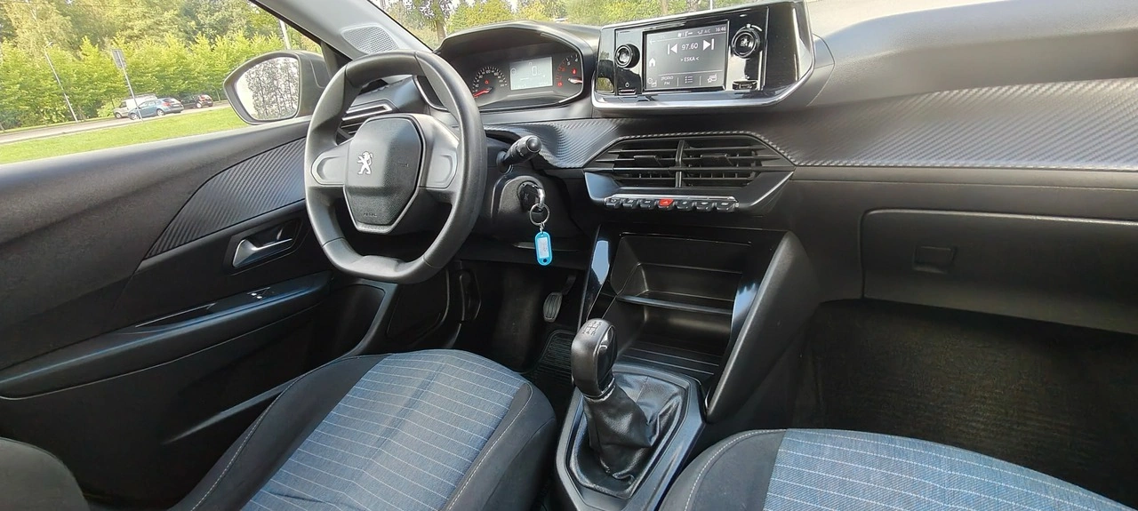Peugeot 208 - Zdjęcie 8