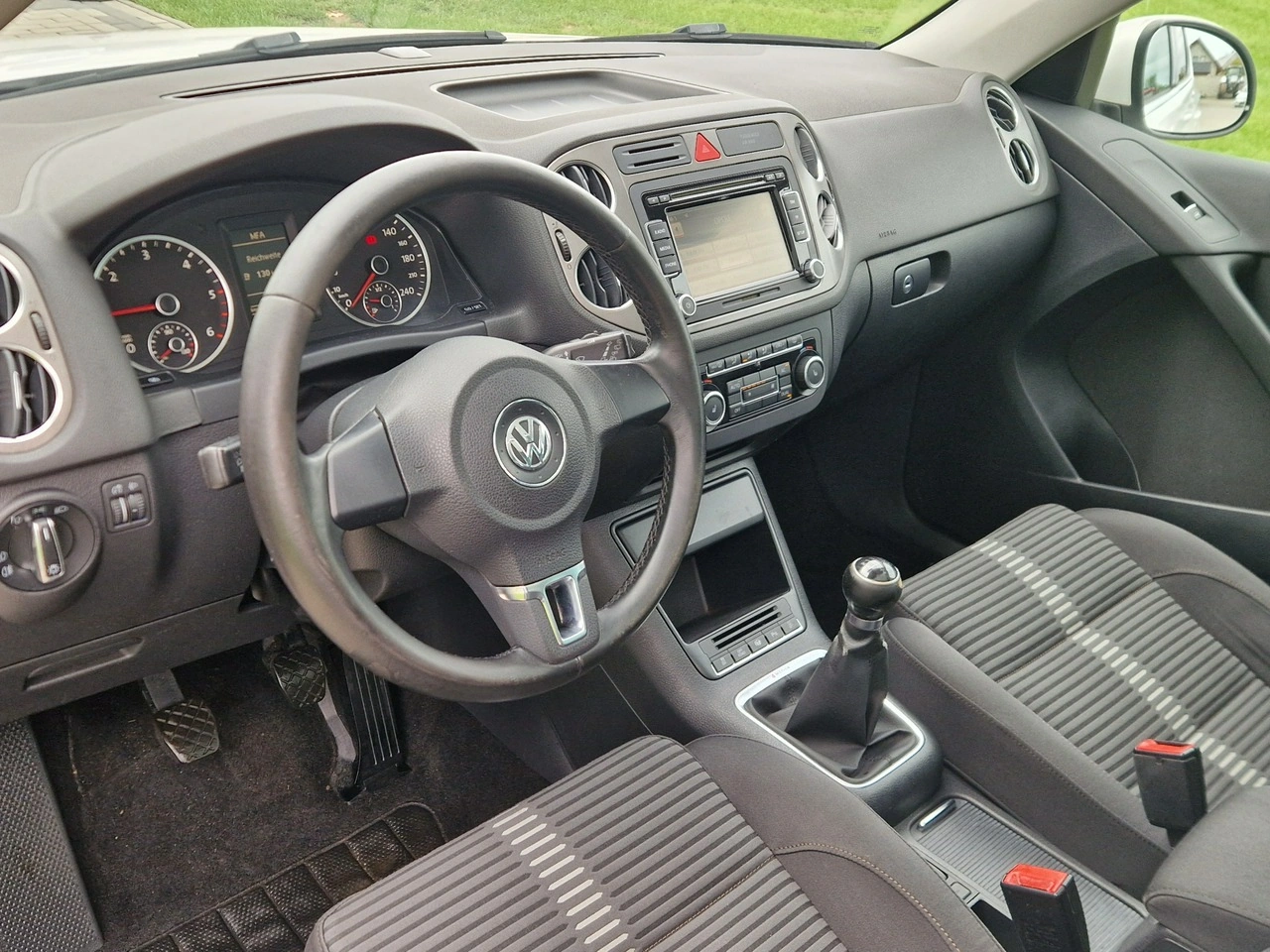 Volkswagen Tiguan - Zdjęcie 15