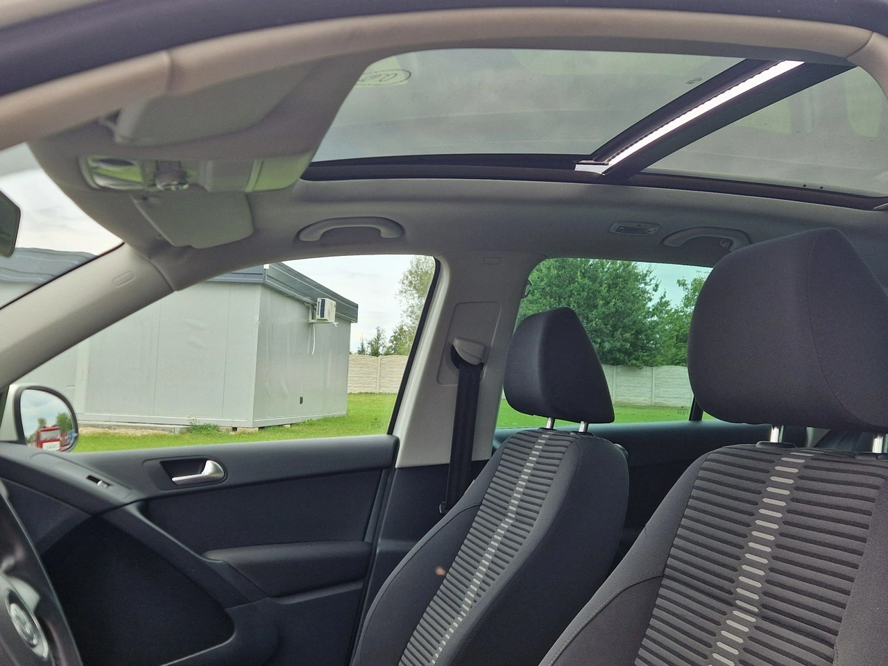Volkswagen Tiguan - Zdjęcie 17