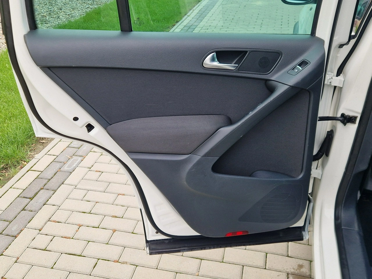 Volkswagen Tiguan - Zdjęcie 21