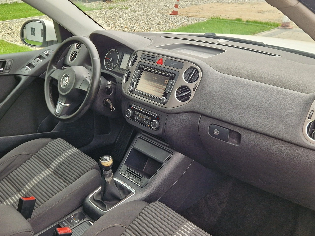 Volkswagen Tiguan - Zdjęcie 22