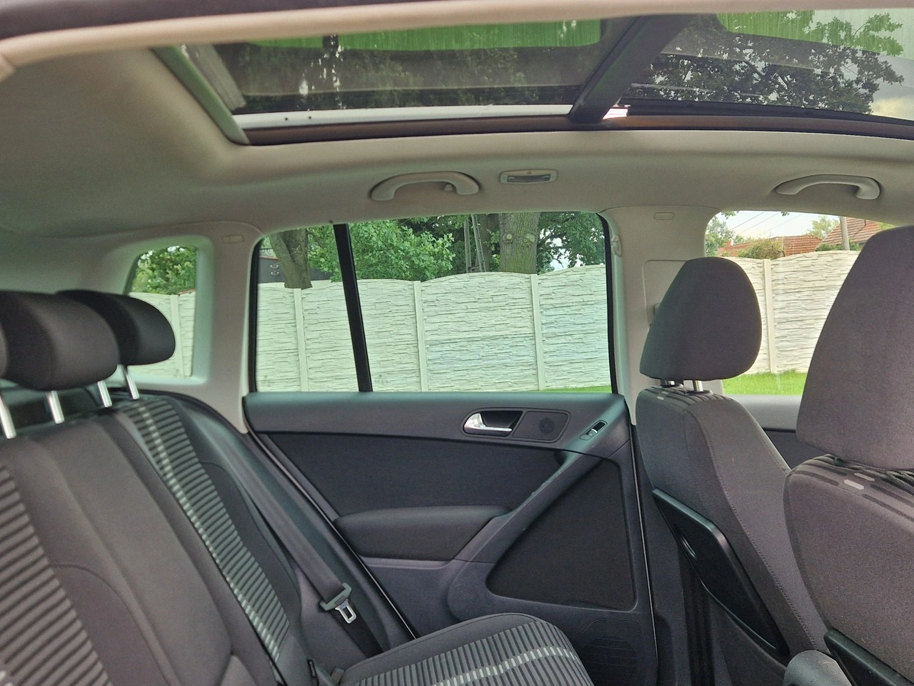 Volkswagen Tiguan - Zdjęcie 27