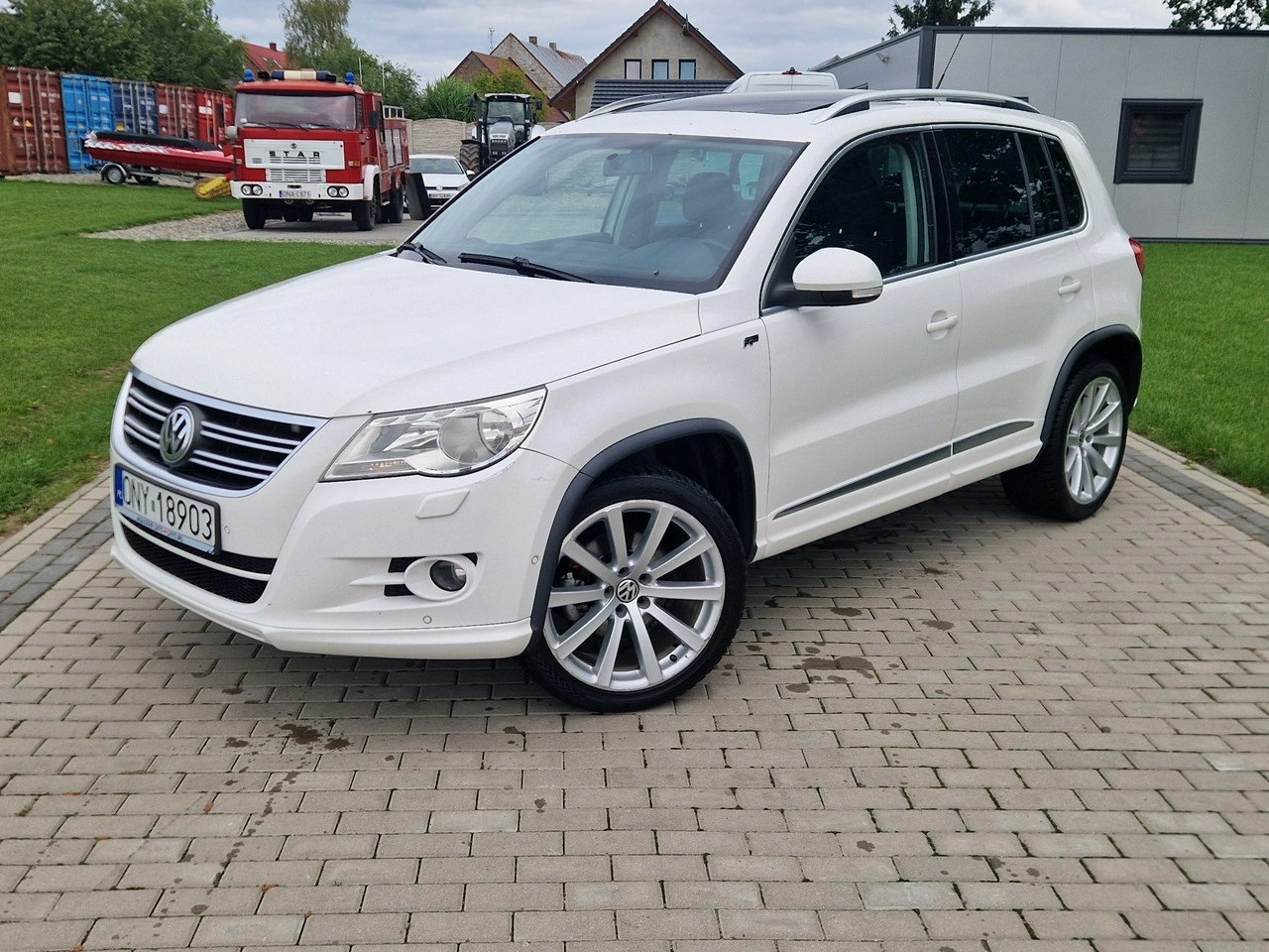 Volkswagen Tiguan - Zdjęcie 35