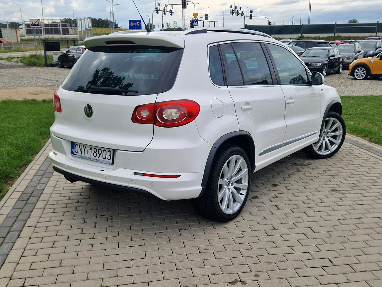 Volkswagen Tiguan - Zdjęcie 37