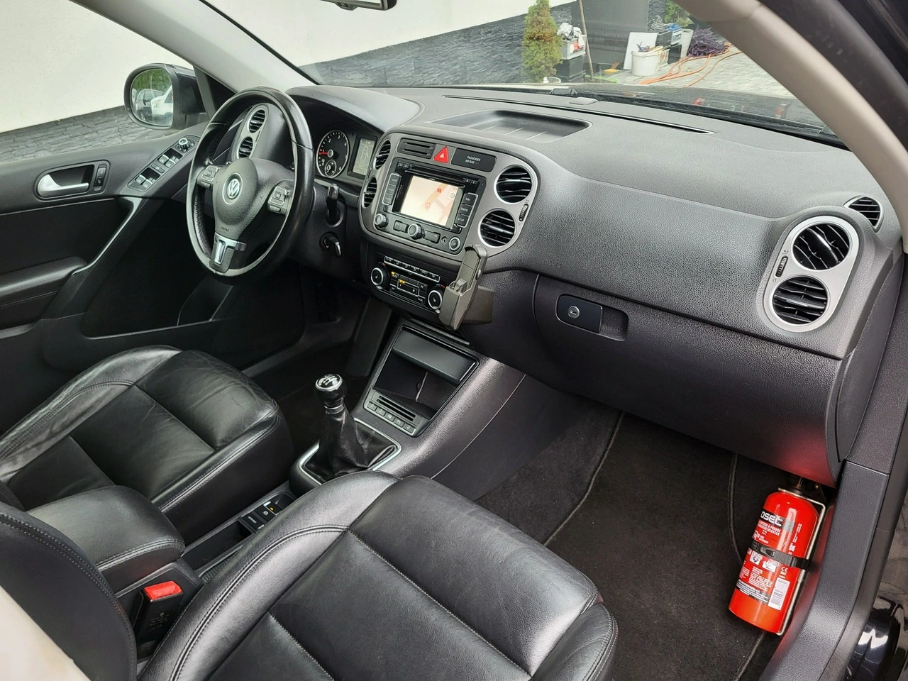 Volkswagen Tiguan - Zdjęcie 12