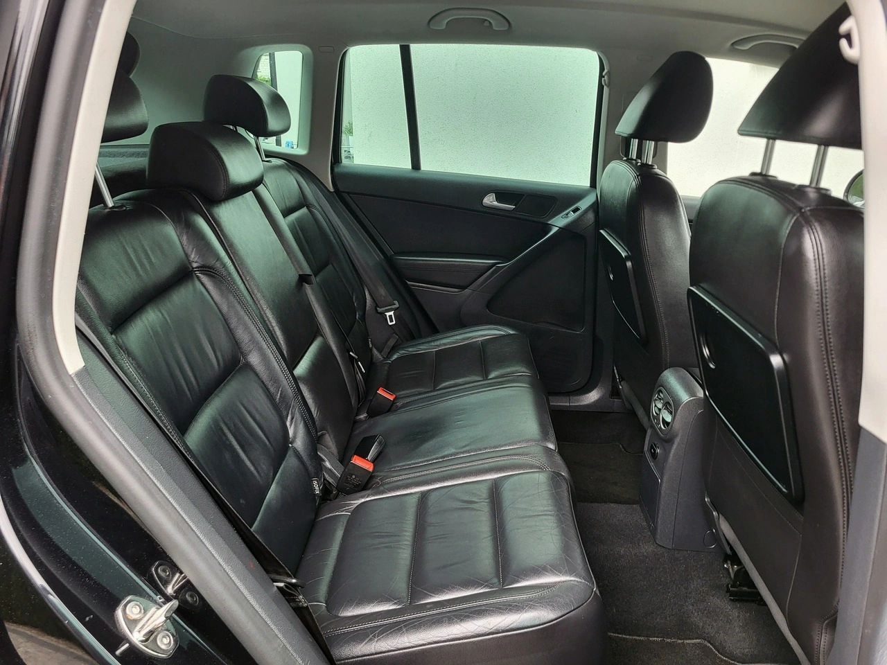 Volkswagen Tiguan - Zdjęcie 14