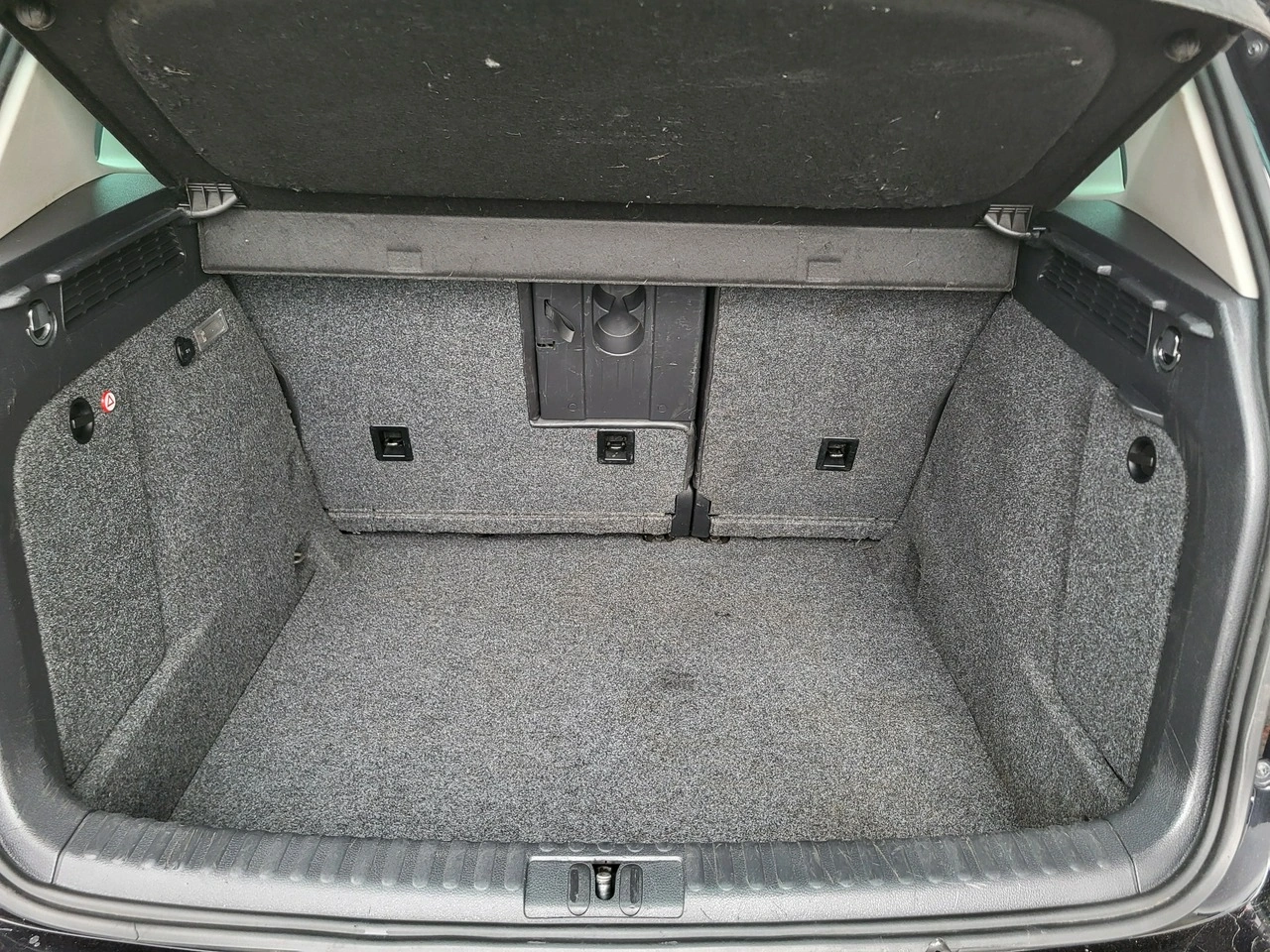 Volkswagen Tiguan - Zdjęcie 16