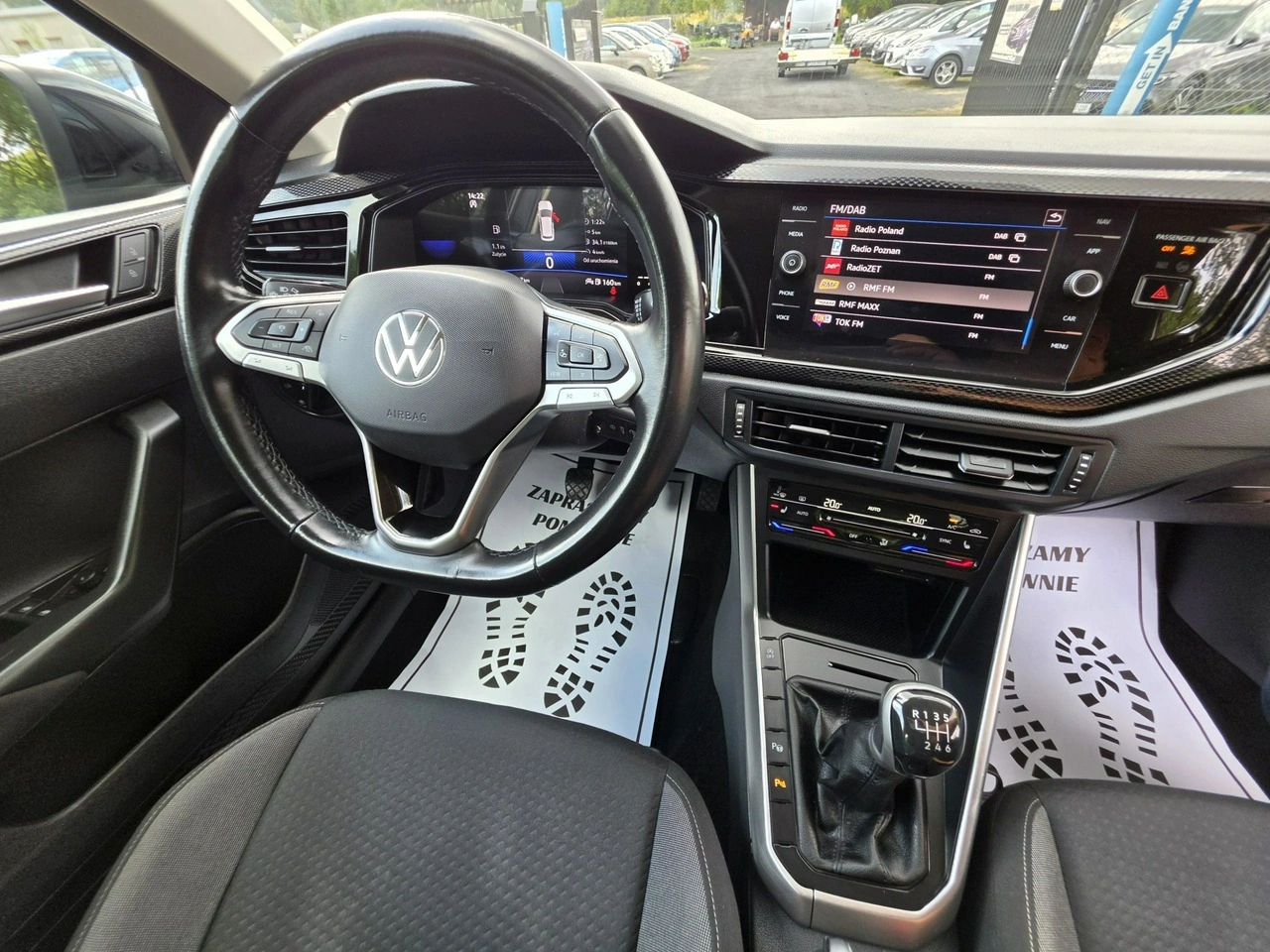 Volkswagen Taigo - Zdjęcie 21